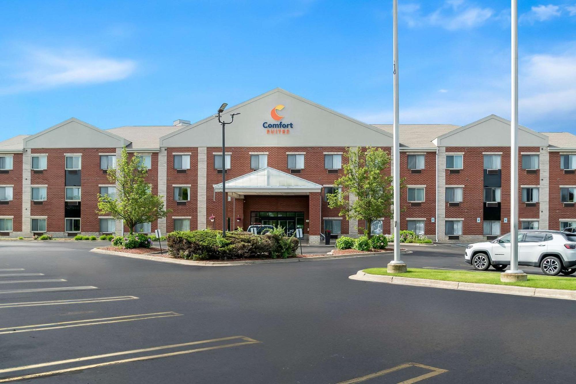 Comfort Suites Southfield Exterior photo